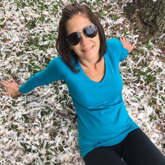 Meet your Posher, Sara - Picture 3 of 3